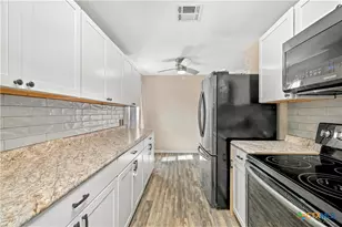 512 Monterrey Dr, Victoria, TX 77904 - Photo 9