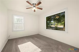 140 E 15th Ave, Belton, TX 76513 - Photo 15
