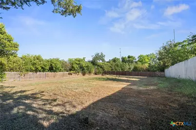 140 E 15th Avenue, Belton, TX 76513 - Photo 25