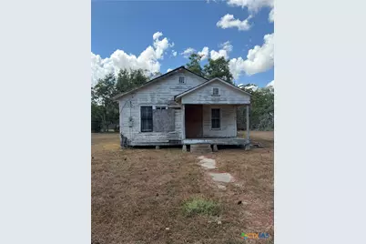415 W Hamilton St., Cuero, TX 77954 - Photo 1