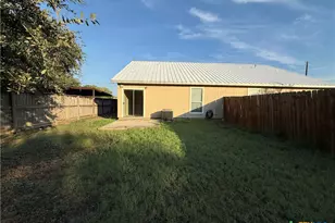 306 Oelkers Dr, New Braunfels, TX 78130 - Photo 17