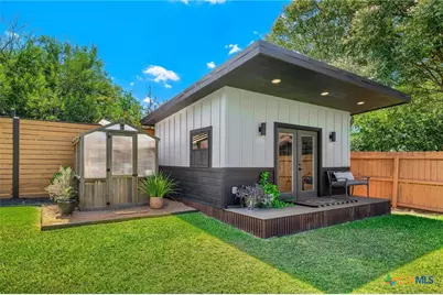 945 Queens Drive, New Braunfels, TX 78130 - Photo 27