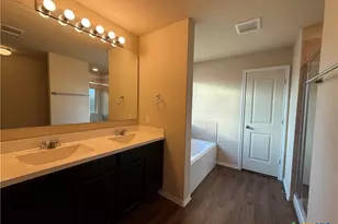 2934 Meadow Ridge, New Braunfels, TX 78130 - Photo 13