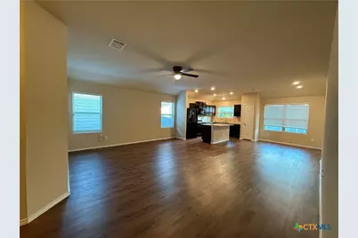 2934 Meadow Ridge, New Braunfels, TX 78130 - Photo 3