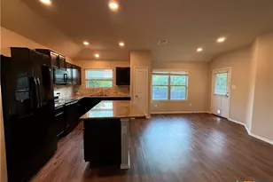 2934 Meadow Ridge, New Braunfels, TX 78130 - Photo 9
