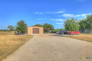 8383 N State Hwy 123, Seguin, TX 78155 - Photo 31