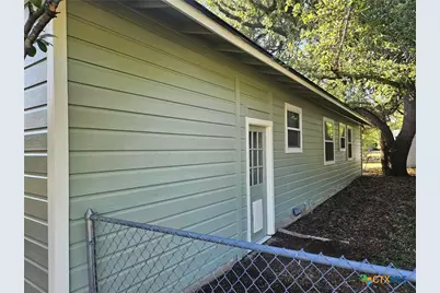 22 Park Lane, Lampasas, TX 76550 - Photo 3