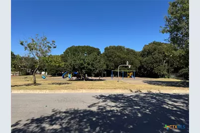 22 Park Lane, Lampasas, TX 76550 - Photo 5