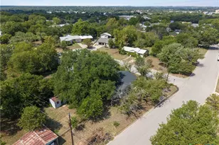 22 Park Ln, Lampasas, TX 76550 - Photo 33