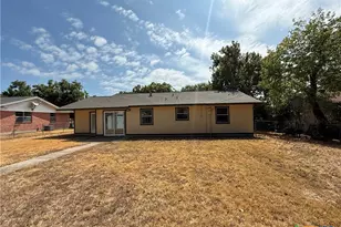 1409 Flynn St, Killeen, TX 76543 - Photo 33