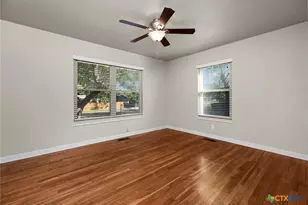 818 Mary Blvd, New Braunfels, TX 78130 - Photo 9