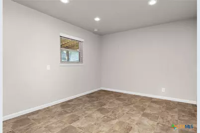 818 Mary Boulevard, New Braunfels, TX 78130 - Photo 21