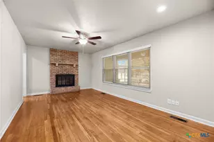 818 Mary Blvd, New Braunfels, TX 78130 - Photo 15