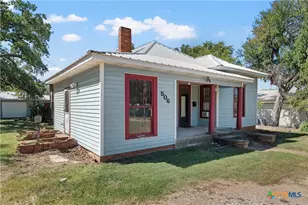 506 E Main St, Hamilton, TX 76531 - Photo 3