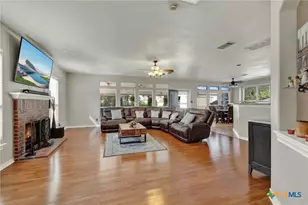 1611 Springhouse St, San Antonio, TX 78251 - Photo 15