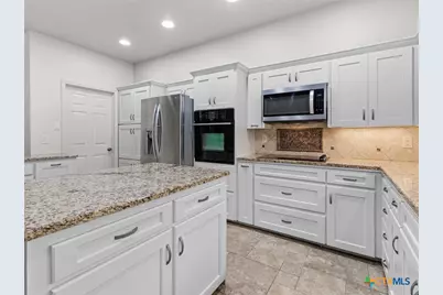 2252 Waterford Grace, New Braunfels, TX 78130 - Photo 15