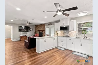 10940 Blackberry Road, Salado, TX 76571 - Photo 9