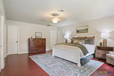 200 E 21st Avenue, Belton, TX 76513 - Photo 21
