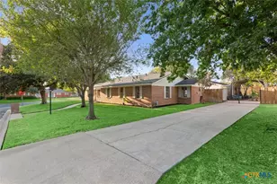 200 E 21st Ave, Belton, TX 76513 - Photo 3