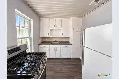 1115 W Main Street, Gatesville, TX 76528 - Photo 25