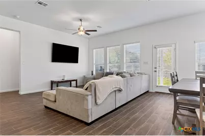 9351 Oxford Shire, San Antonio, TX 78254 - Photo 7