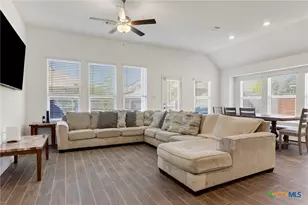 9351 Oxford Shire, San Antonio, TX 78254 - Photo 5