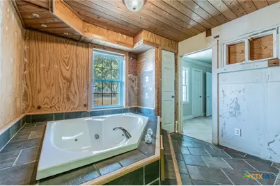 814 E Young Avenue, Temple, TX 76501 - Photo 15