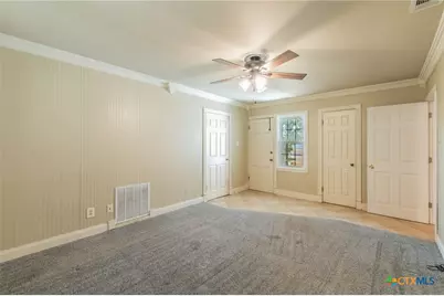 814 E Young Avenue, Temple, TX 76501 - Photo 13