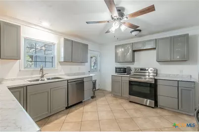 814 E Young Avenue, Temple, TX 76501 - Photo 7