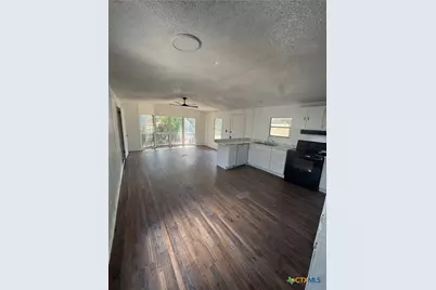 611 Flintstone Drive, Canyon Lake, TX 78133 - Photo 5