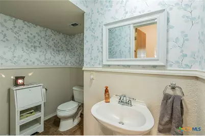 1505 N Beal Street, Belton, TX 76513 - Photo 17