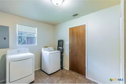 1505 N Beal Street, Belton, TX 76513 - Photo 23