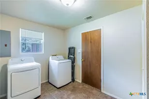 1505 N Beal St, Belton, TX 76513 - Photo 23