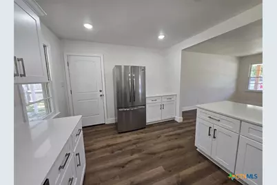 1810 S 49th Street, Temple, TX 76504 - Photo 7