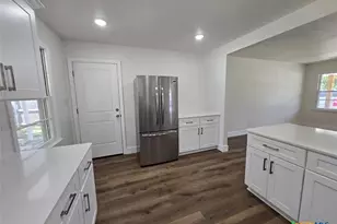 1810 S 49th St, Temple, TX 76504 - Photo 7