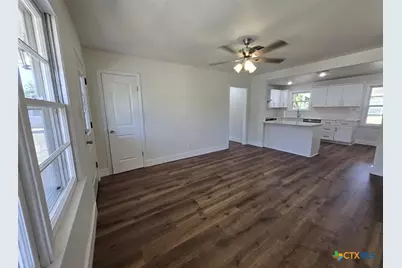 1810 S 49th Street, Temple, TX 76504 - Photo 3