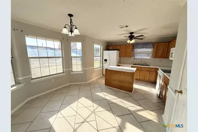 206 Atkinson Avenue, Copperas Cove, TX 76522 - Photo 9