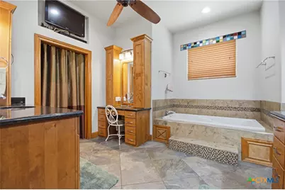 432 Creekwood Drive, Gonzales, TX 78629 - Photo 21