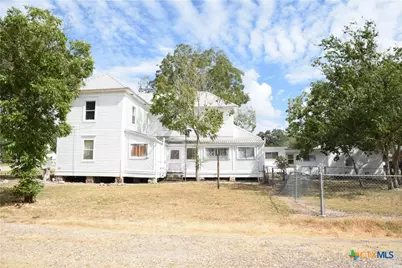 149 N Commercial Street, Goliad, TX 77963 - Photo 3
