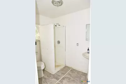 149 N Commercial Street, Goliad, TX 77963 - Photo 11