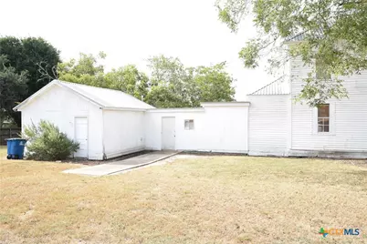 149 N Commercial Street, Goliad, TX 77963 - Photo 5