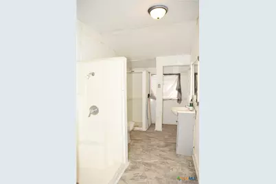 149 N Commercial Street, Goliad, TX 77963 - Photo 23