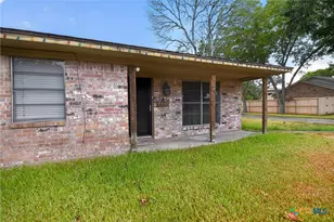 1006 S 2nd St, Ganado, TX 77962 - Photo 5
