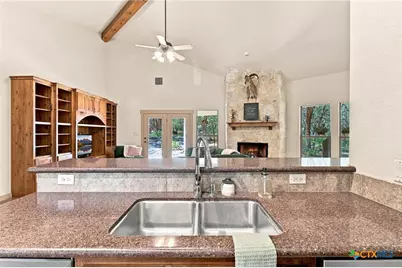 2 Trophy Lane, New Braunfels, TX 78132 - Photo 13