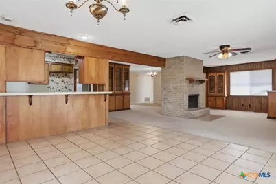 4601 Dahlia Lane, Victoria, TX 77904 - Photo 7