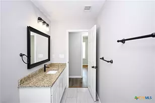 438 Forshage Blvd, Seguin, TX 78155 - Photo 25