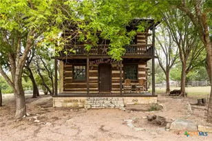 401 Clear Creek Ln, Fredericksburg, TX 78624 - Photo 1