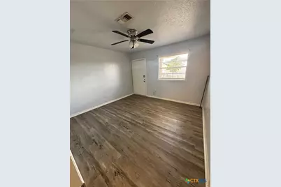 102 Milann Street #B, Victoria, TX 77901 - Photo 5