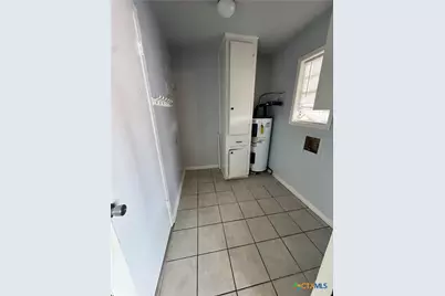 102 Milann Street #B, Victoria, TX 77901 - Photo 11