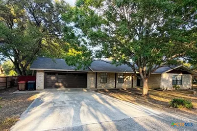124 Creekview Drive, Canyon Lake, TX 78133 - Photo 1